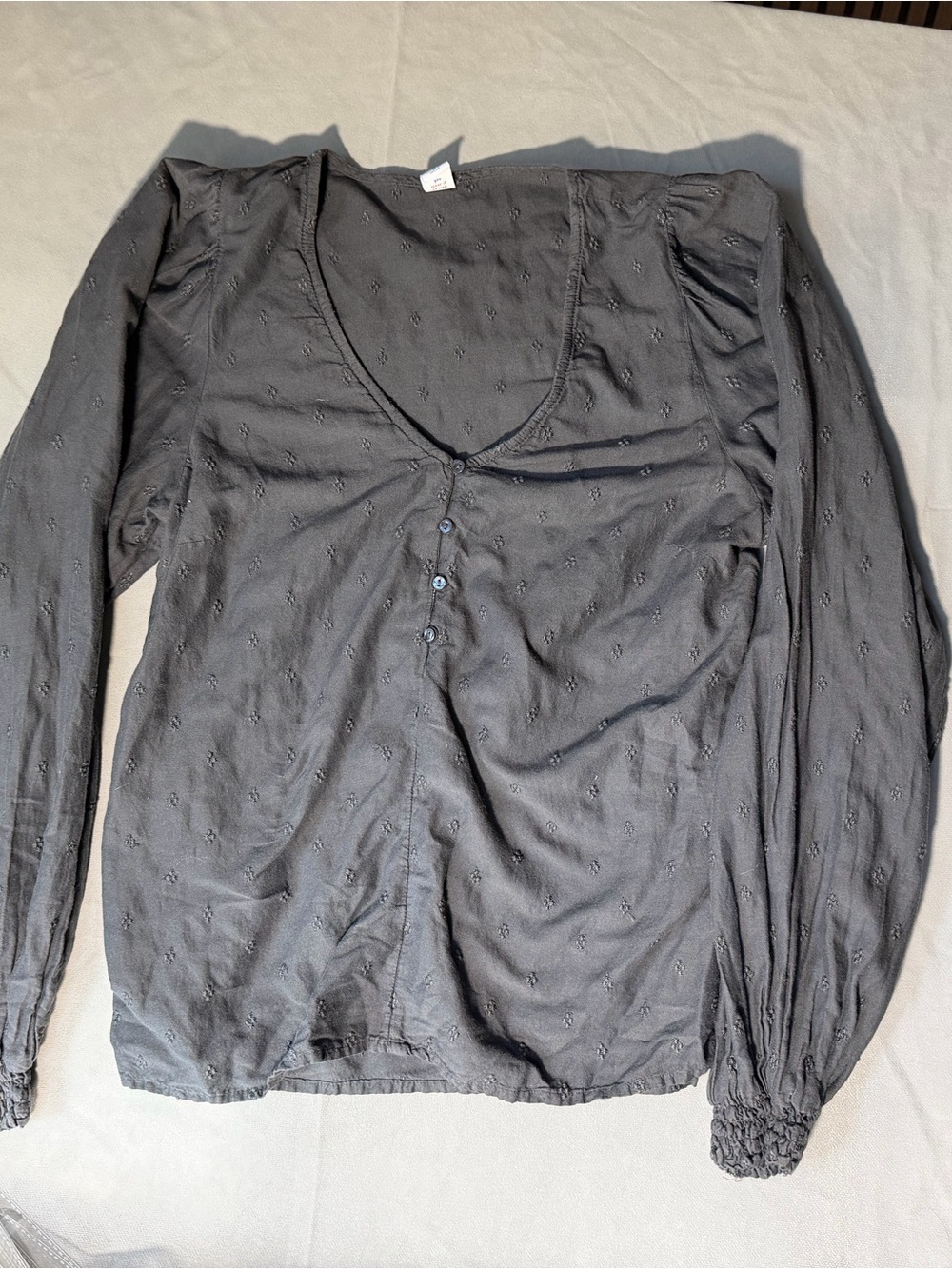 Women’s charcoal Long-Sleeve V-Neck Button Top